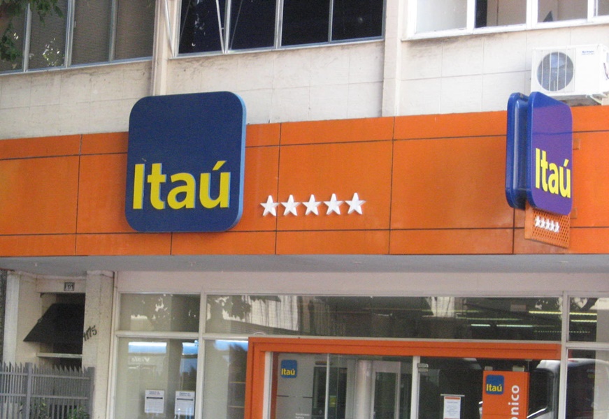 banco_itau_agencia_leblon.jpg